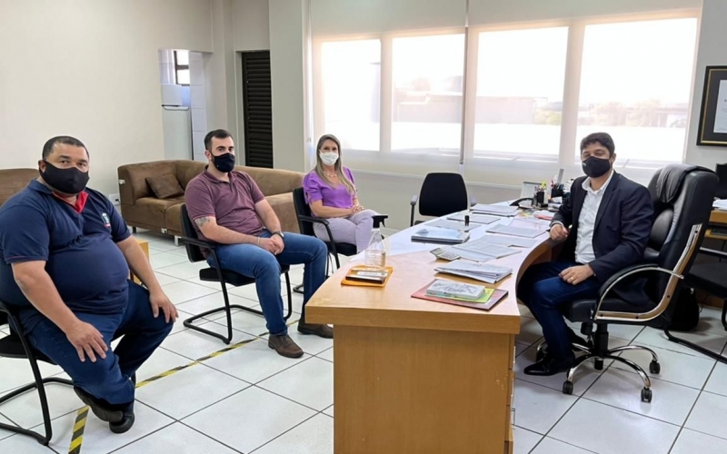 Presidente Suzie Pucillo visita Conselho de Desenvolvimento dos Municípios Lindeiros ao Lago de Itaipu